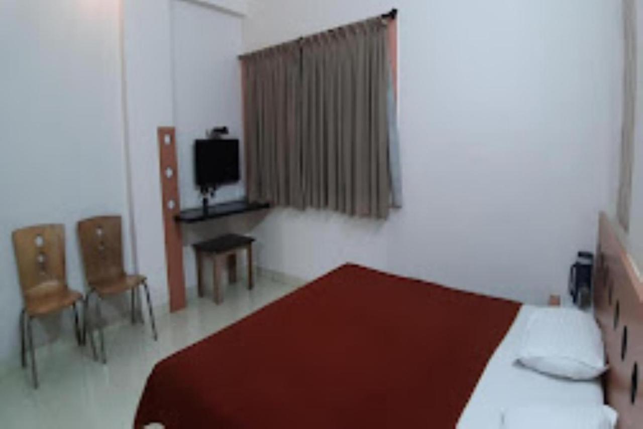 Hotel Cool Palace, Nashik Eksteriør billede