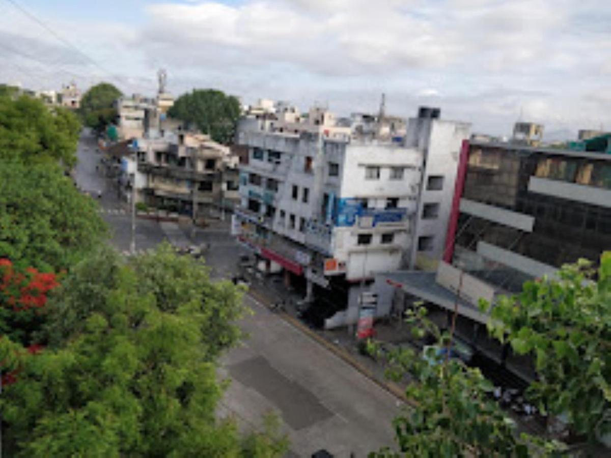 Hotel Cool Palace, Nashik Eksteriør billede
