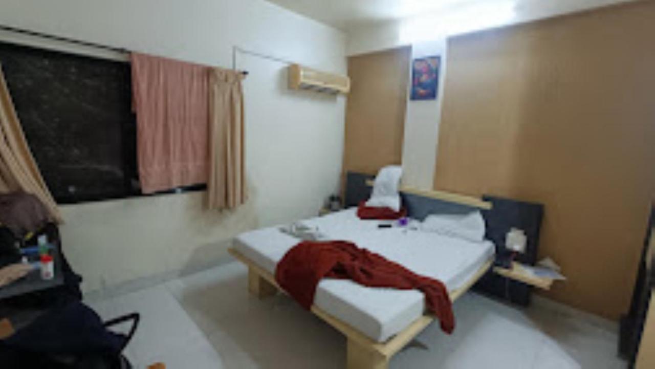 Hotel Cool Palace, Nashik Eksteriør billede
